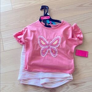 3 Piece Set - Vince Camuto - Size 6x
NWT